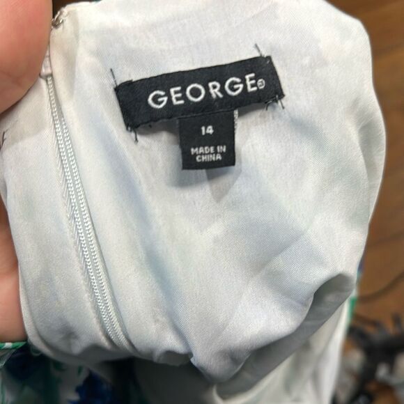 George Floral Wrap Dress - Blue and Green - Picture 4 of 10